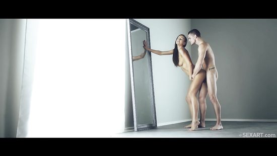 Leggy hottie gets impaled on cock of her sporty friend