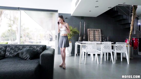 Slim amateur moans with endless cock hitting her hard