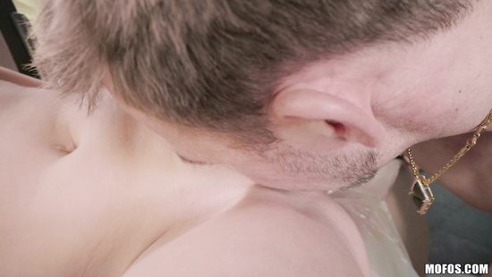 Slim amateur moans with endless cock hitting her hard