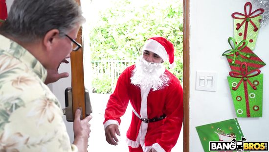 Nude porn with Santa ready to come