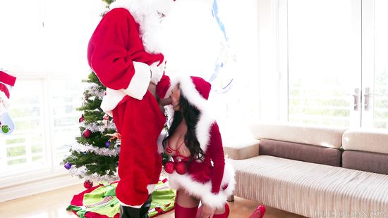 Santa fucks her Latina pussy in insane manners