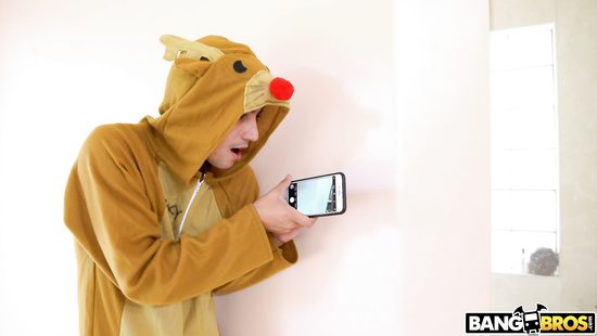 MILF screams with energized cock in both holes