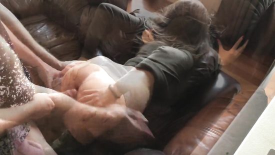 Guy bangs a luscious chick in a doggystyle position