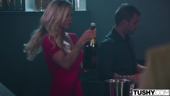 Foreign businessmen fuck anal of a slutty blonde