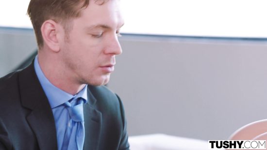 Foreign businessmen fuck anal of a slutty blonde