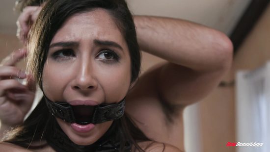 Musician's wife enjoys BDSM sex with her romantic hubby