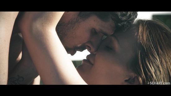 Shy babe enjoys romantic sex on the terrace