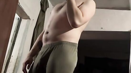 Продолжайте мечтать об идеальном теле, и всё станет реальностью.