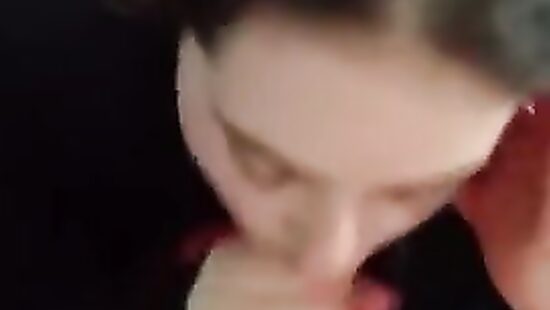 Шикарный отсос от подруги 2.