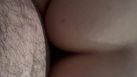 Шлюшка любит быть с верху