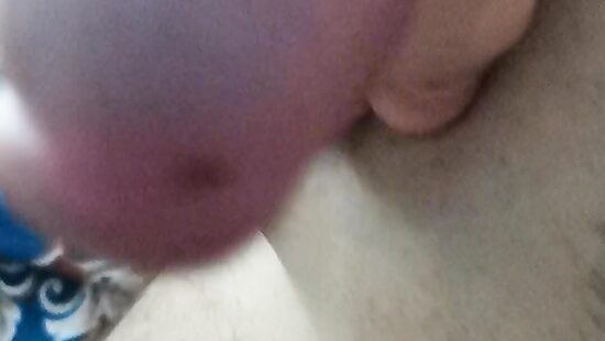 Утром разбудил меня мой твёрдый член!