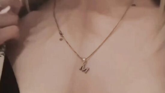 Милая и горячая - Я