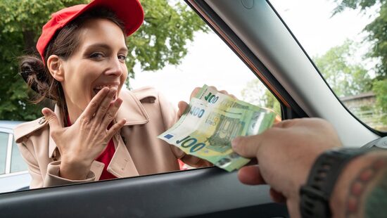 Чаевые не канают и не кончают