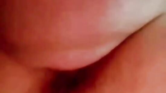 Лижу киску шлюшке