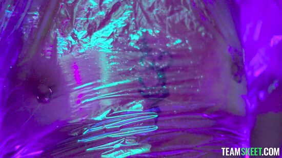 Хватка неонового демона