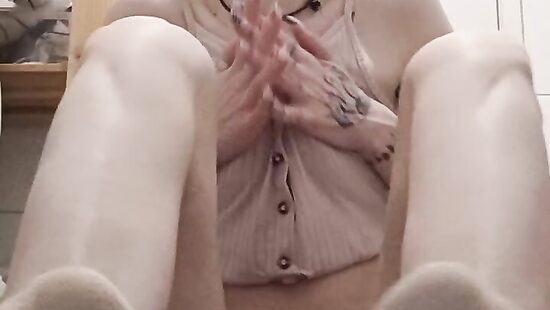 Как же я хочу на хуй