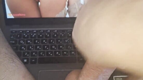 Просмотр порно.