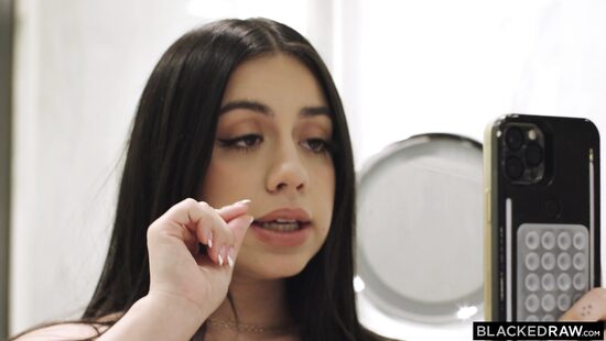 Короткая юбка против длинного члена