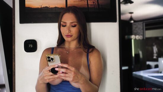 Сила сисек седьмого размера