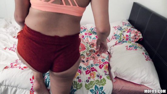 Chick with a big butt gets banged severely