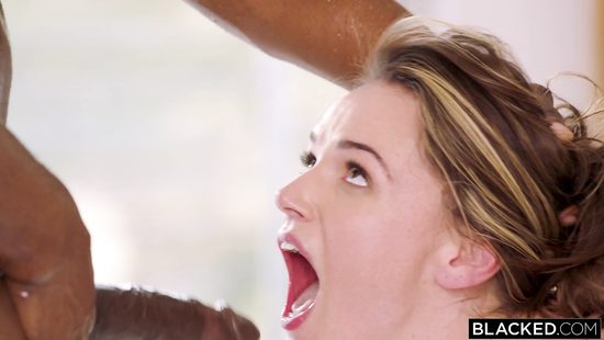 Sex appeal bimbo enjoys a black cock in anal