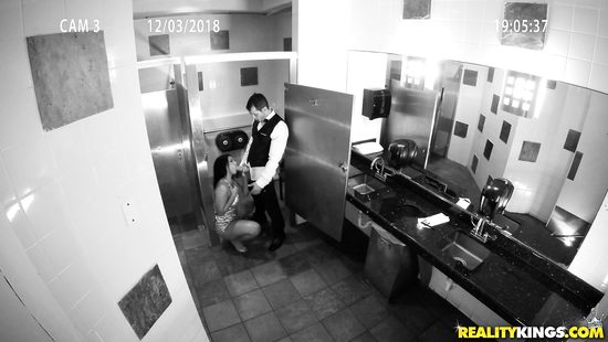 Waiter fucks a fat Latina bitch in the restaurant