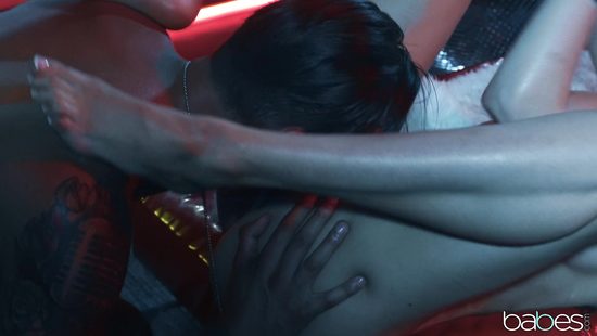 Dude offers his cock to a leggy sweetheart