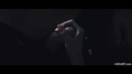 Flawless girlfriend gets her shaved kitty banged