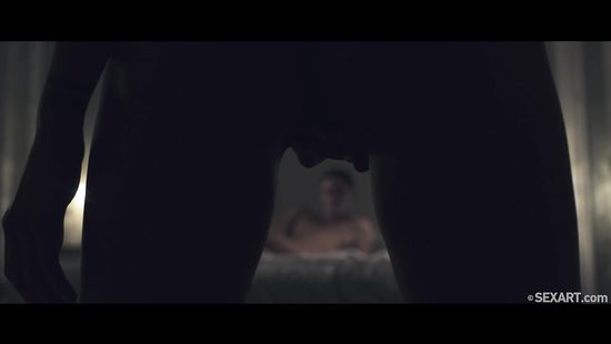 Hottie moans while getting licked and nailed