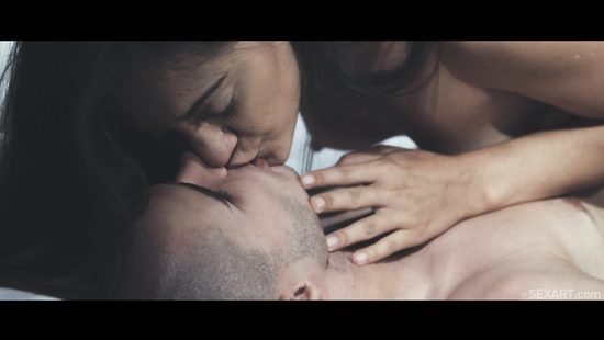 European guy bangs a kinky Indian bitch