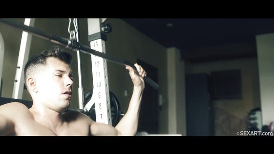 18-year-old guy gets sexual experience with girlfriend