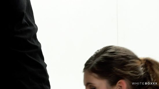 Tall skinny lady likes hardcore dick riding