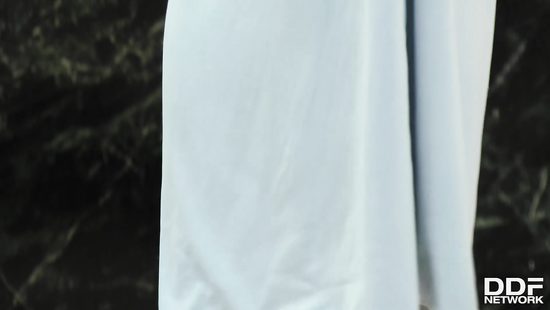 Blonde favors her studs with double sucking