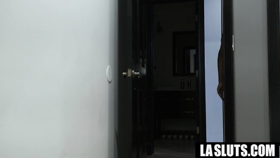 Sultry vixen gets drilled by an ebony fellow