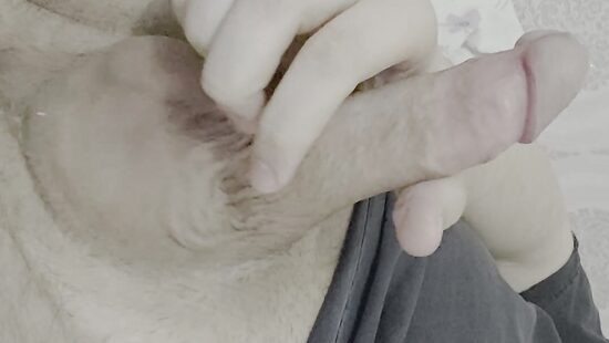 Трогаю своего дружка