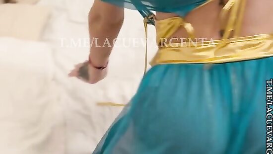 Принцесса Жасмин искала Членадина