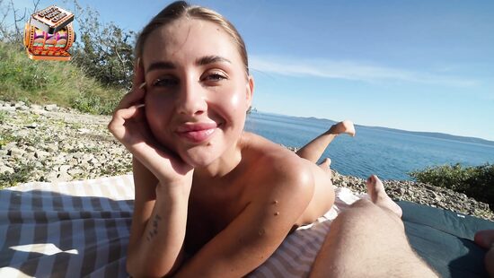 Обычное знакомства на нудистском пляже