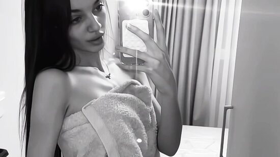 😘
