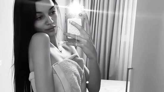 😘