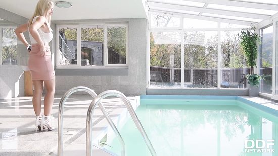 Dirty-minded housewife gives anal to some dude