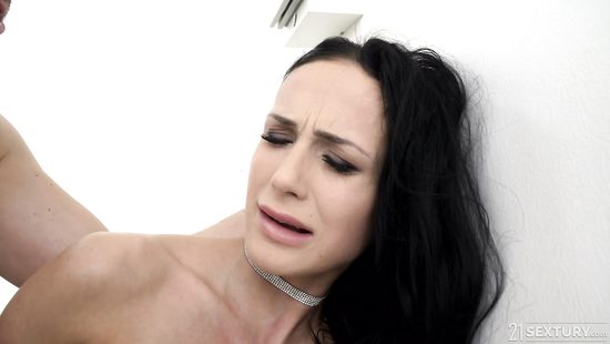 Stunning wife gets her tight ass creampied