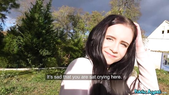 Naughty bitch gets picked up and screwed outdoors