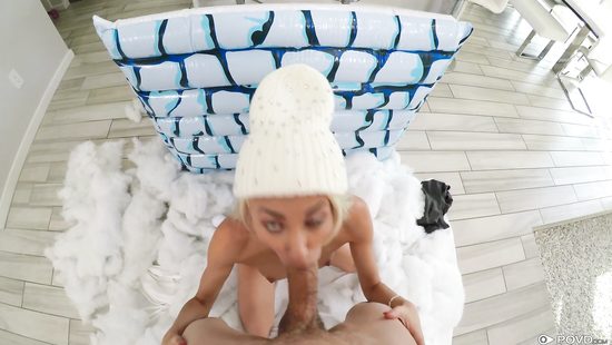 Superb girlfriend toys twat and enjoys riding