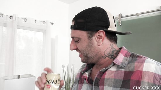 Cuckold guy watches his wife getting screwed