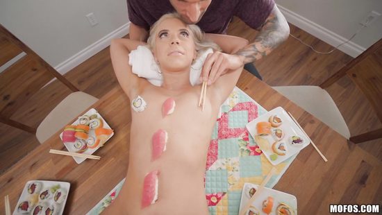 Serving food and providing soaking pussy