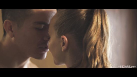 Drunk girl goes for a big dick insanely