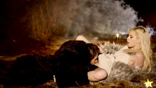 Game Of Thrones fans arrange cosplay fucking